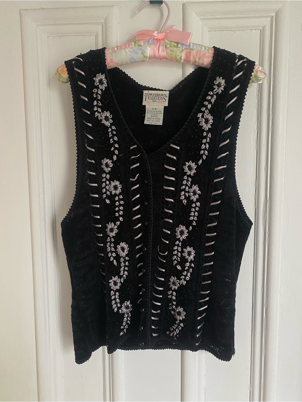 Vintage Boho Festival Black Embroidered Lightweight Knit Vest-